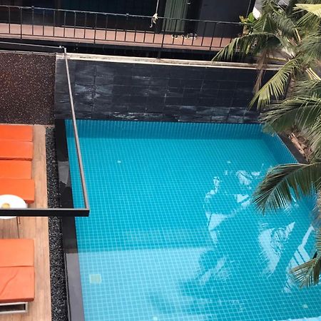 V20 Boutique Jacuzzi Hotel - Sha Extra Plus Bangkok Exterior foto