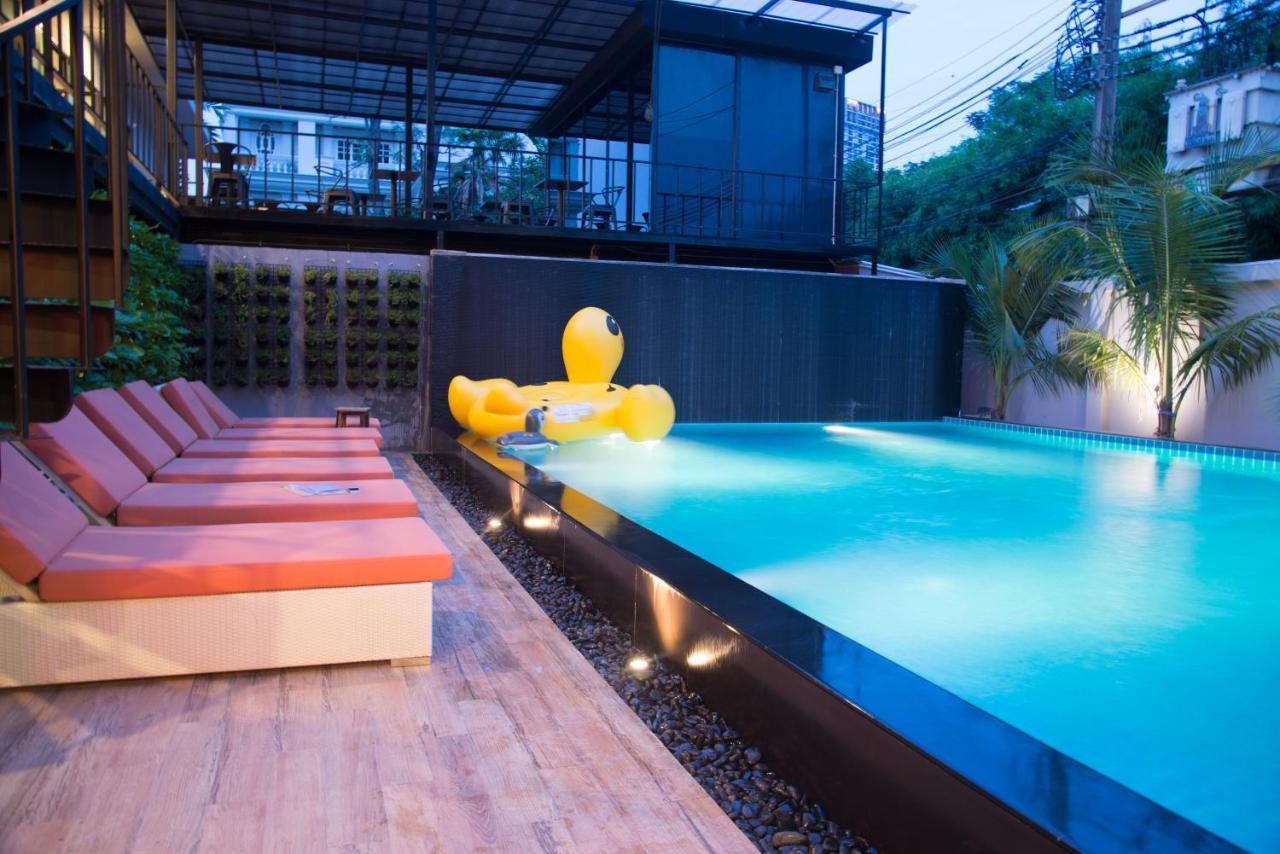 V20 Boutique Jacuzzi Hotel - Sha Extra Plus Bangkok Exterior foto